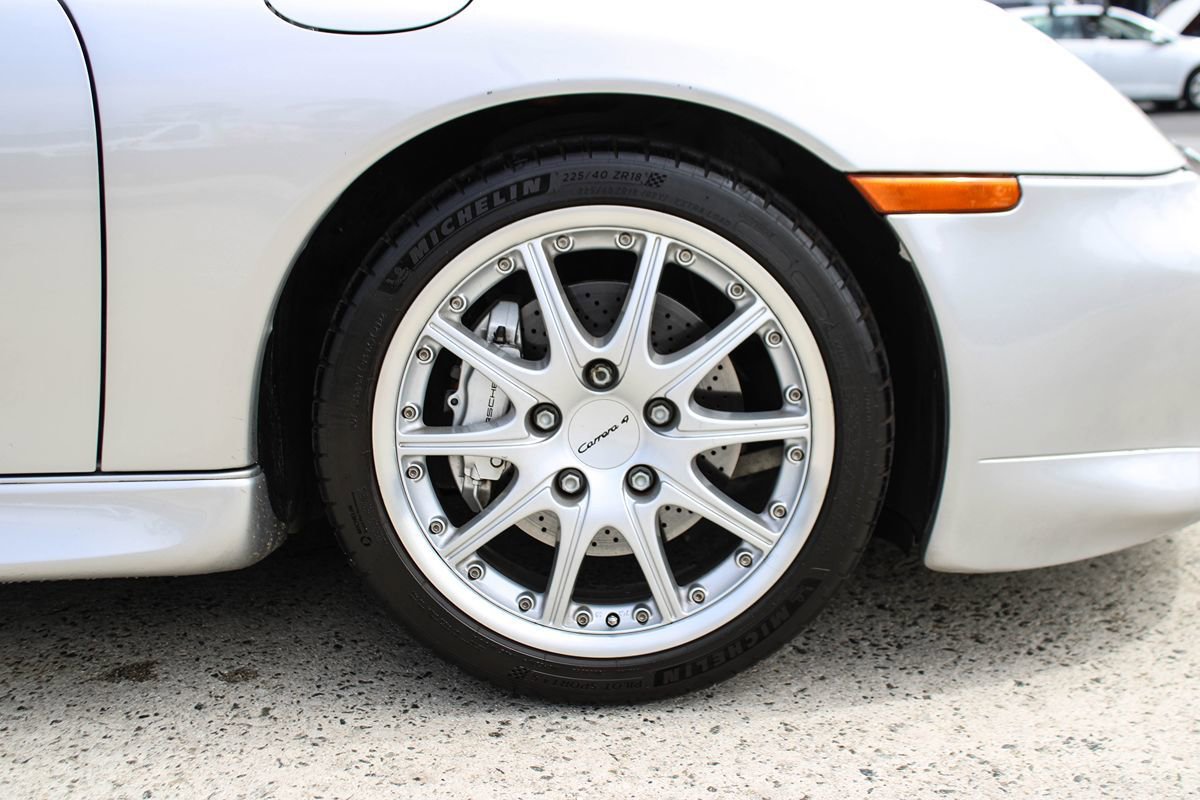 Used 2000 Porsche 911 Carrera 4 AWD/4WD image 11