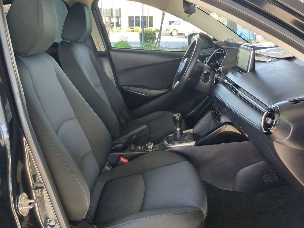 Used 2017 Toyota Yaris iA image 28