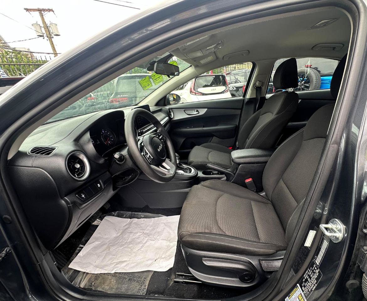 Used 2024 Kia Forte LXS FWD image 19