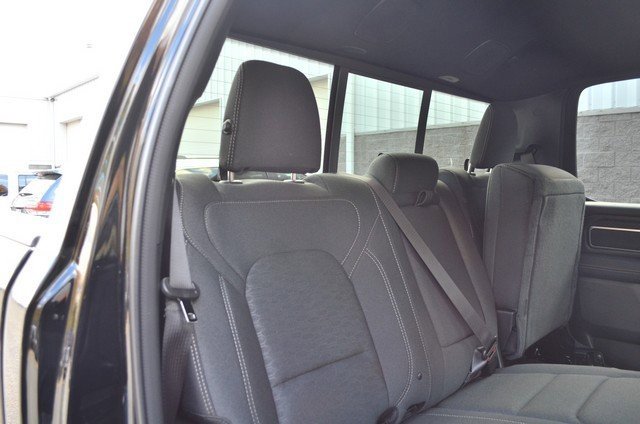 New 2026 RAM 1500 4x4 Crew Cab image 34