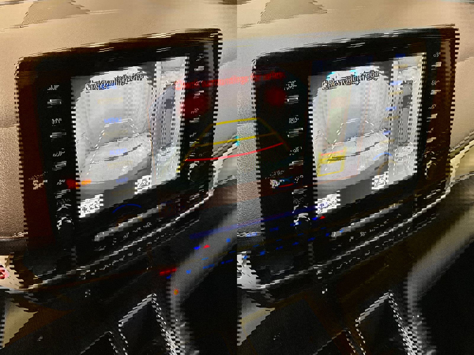 Used 2021 Toyota Sienna Limited image 19