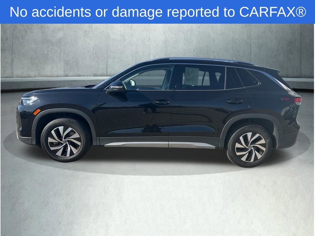 Used 2025 Volkswagen Tiguan S image 2