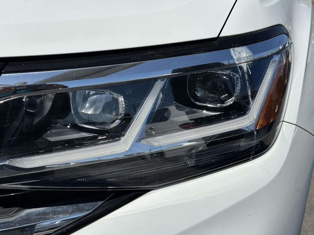 Used 2022 Volkswagen Atlas SEL AWD/4WD image 9