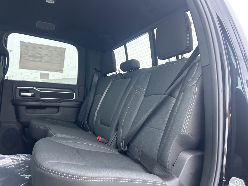New 2026 RAM 3500 Big Horn AWD/4WD image 8