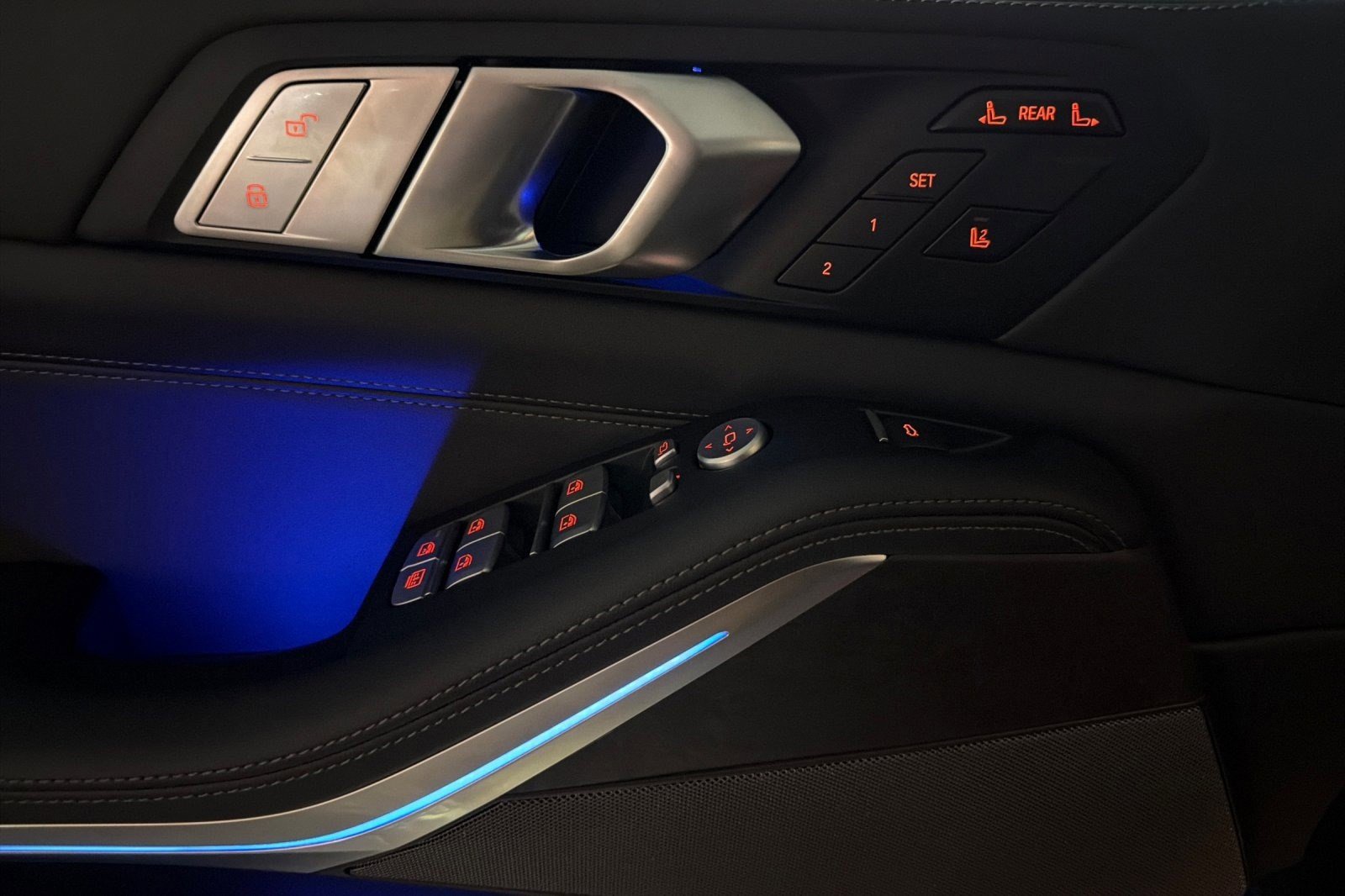 Used 2026 BMW X7 xDrive40i w/ Premium Package AWD/4WD image 13