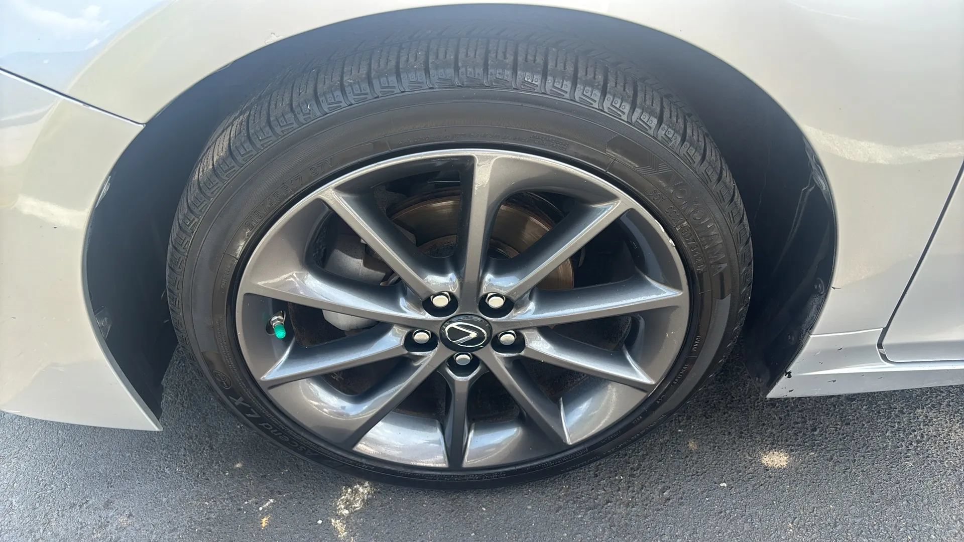 Used 2013 Lexus CT 200h w/ F Sport Pkg w/Nuluxe Trim FWD image 19