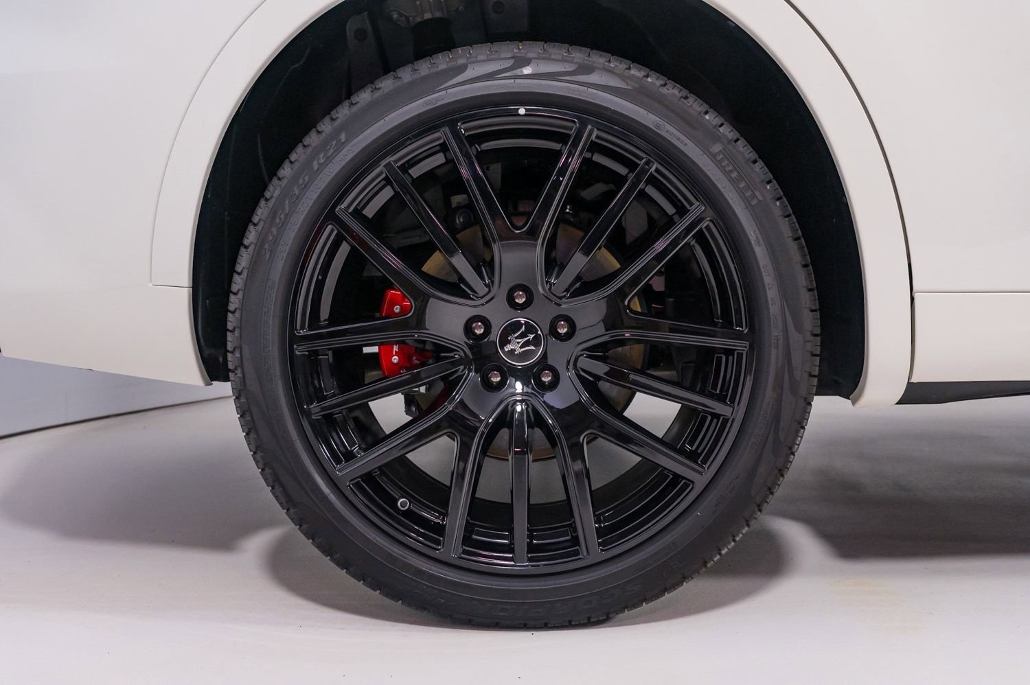 Used 2024 Maserati Levante Modena Ultima image 13