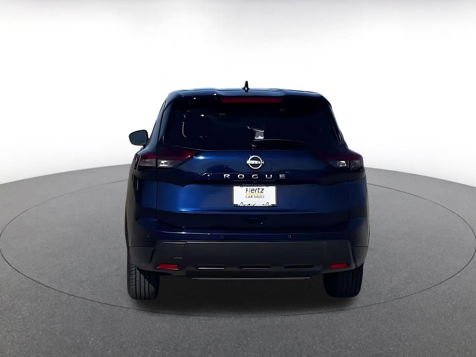 Used 2025 Nissan Rogue SV image 12