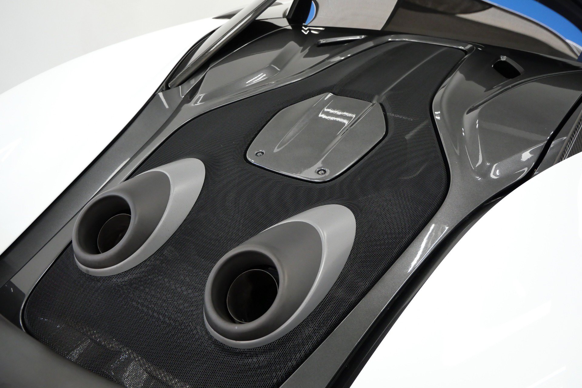 Used 2019 McLaren 600LT RWD image 11