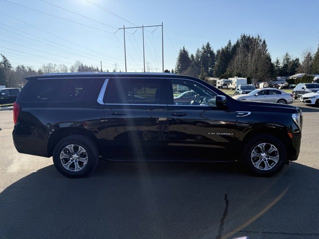 Used 2023 GMC Yukon XL SLE image 4