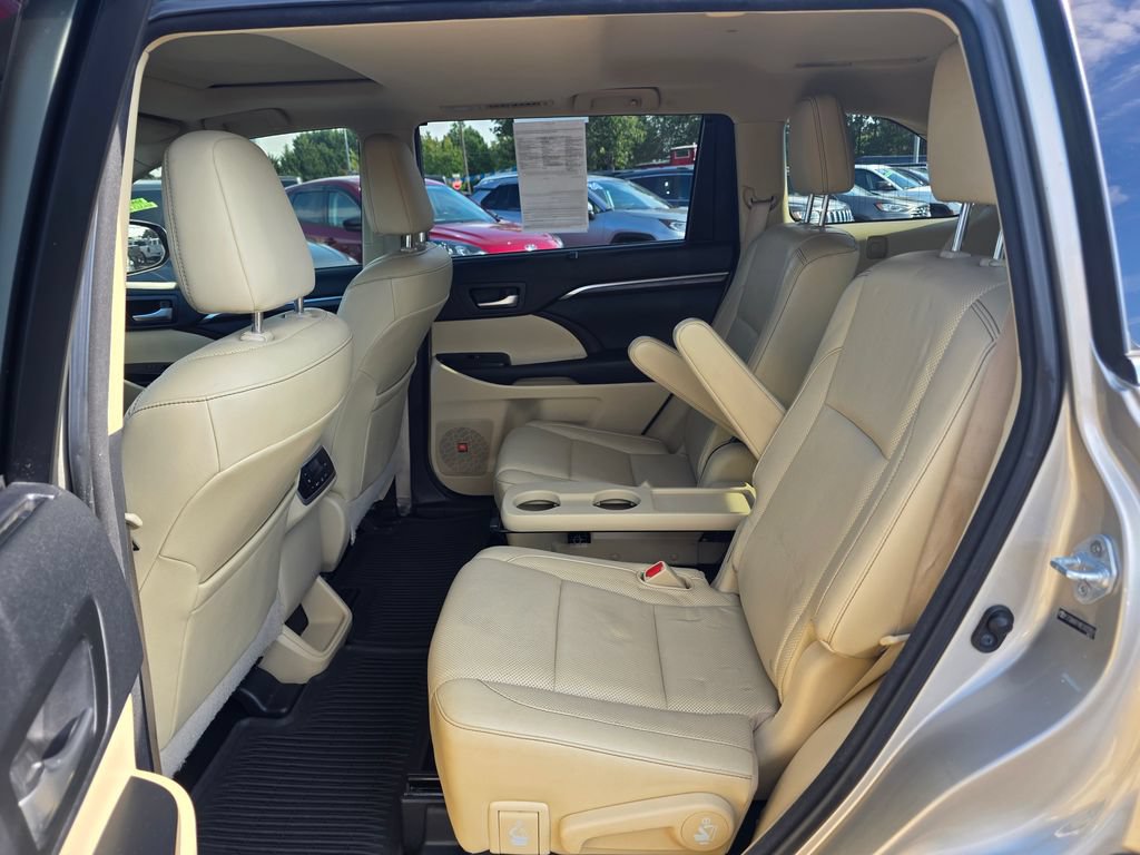 Used 2014 Toyota Highlander Limited AWD/4WD image 5