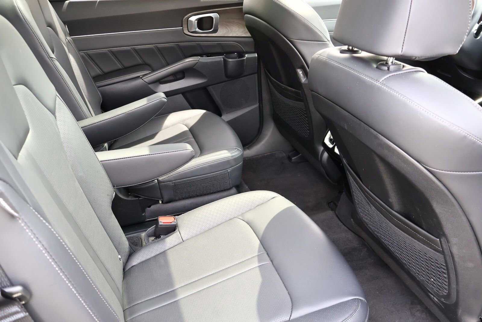 Used 2024 Kia Sorento SX image 23