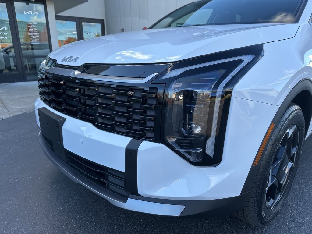 New 2026 Kia Sportage EX image 13