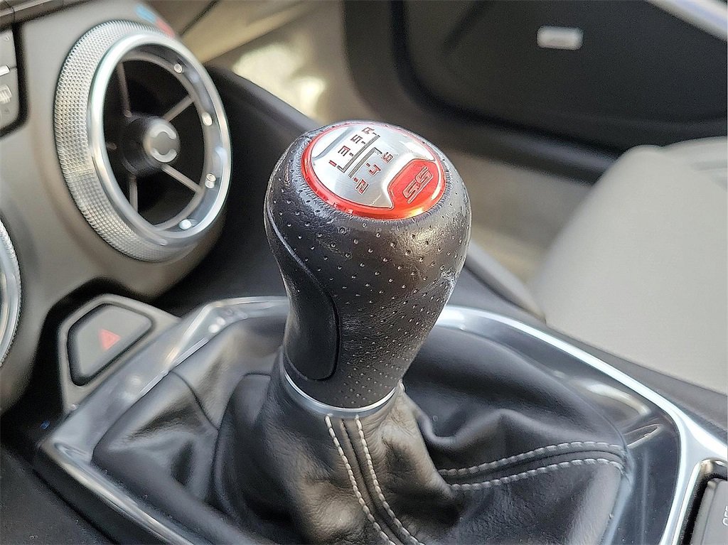 Used 2021 Chevrolet Camaro SS image 17