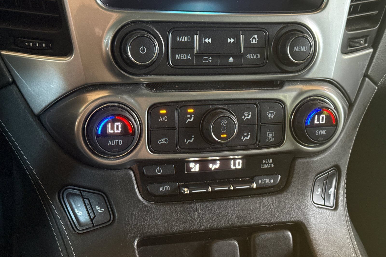 Used 2020 Chevrolet Tahoe LT AWD/4WD image 30