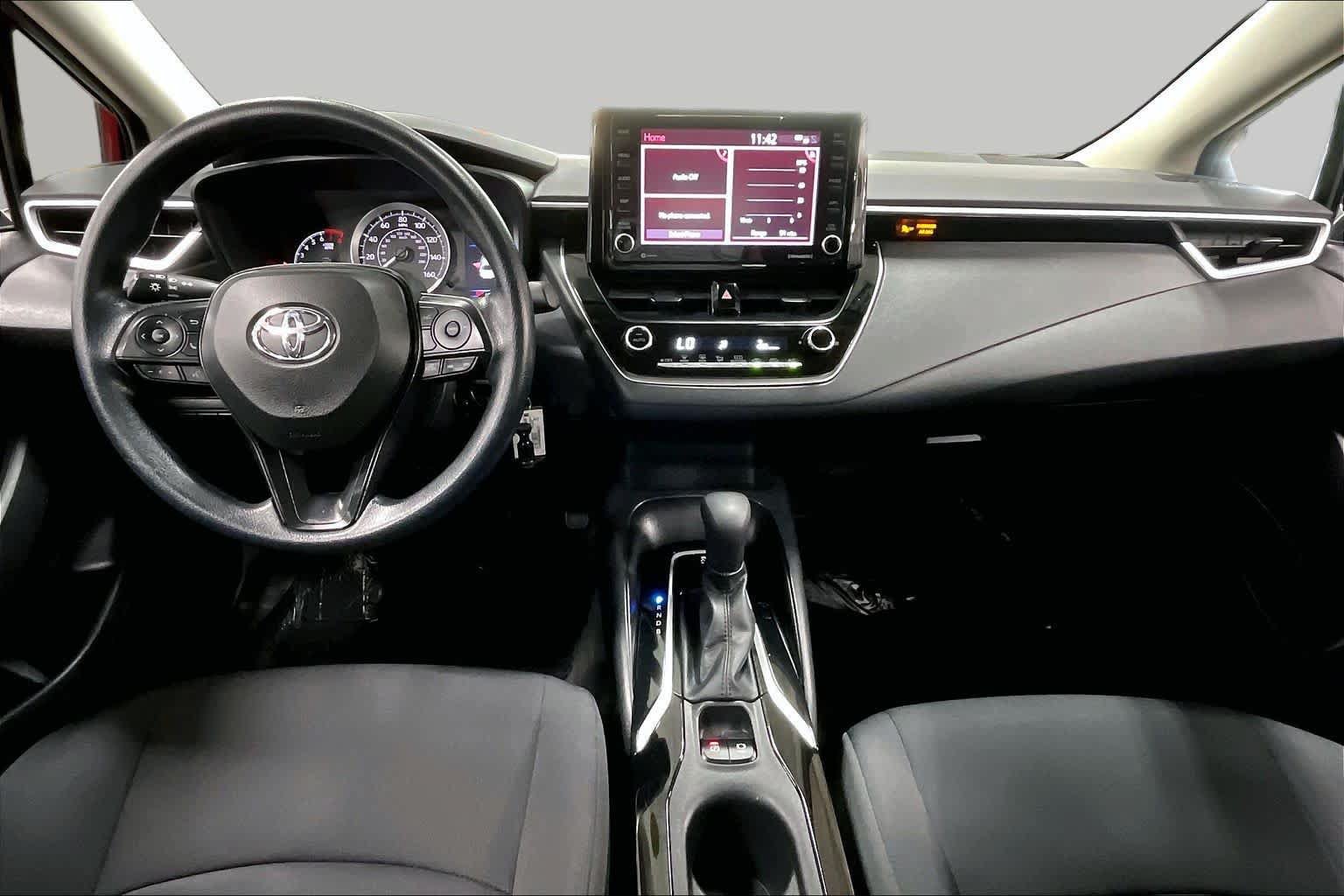 Used 2022 Toyota Corolla LE FWD image 15