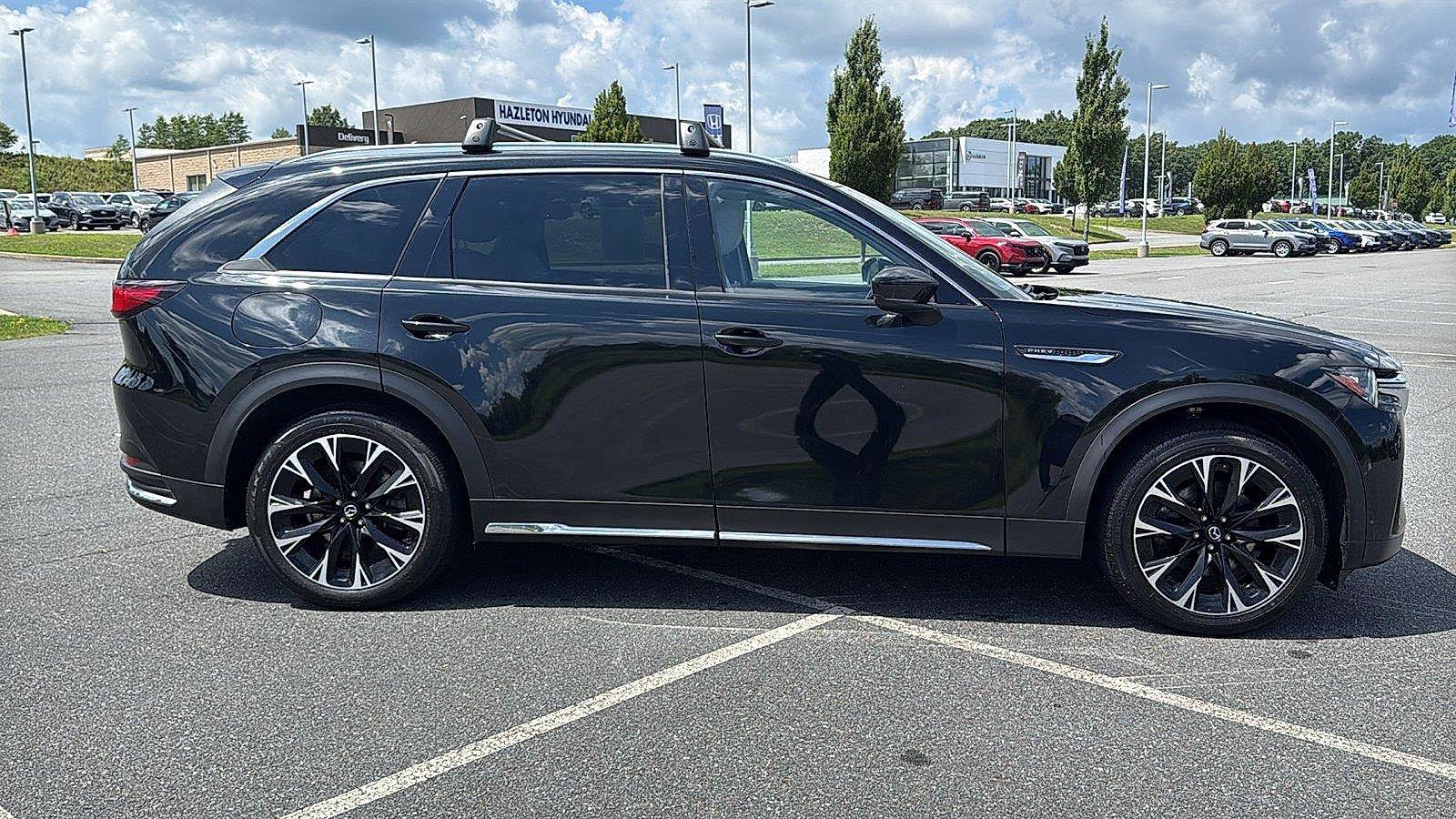 Used 2024 MAZDA CX-90 Plug-In Hybrid w/ Premium Pkg AWD/4WD image 3