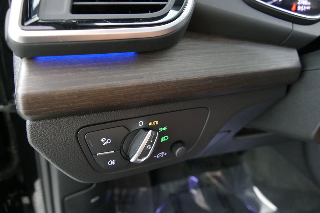 Certified 2025 Audi Q5 2.0T Premium Plus w/ Premium Plus Package AWD/4WD image 21