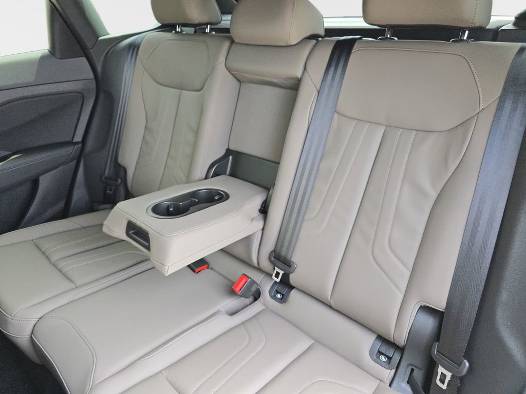 New 2026 Audi Q3 quattro 2.0T image 14