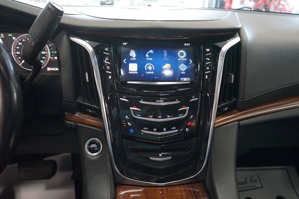 Used 2015 Cadillac Escalade Premium AWD/4WD image 7