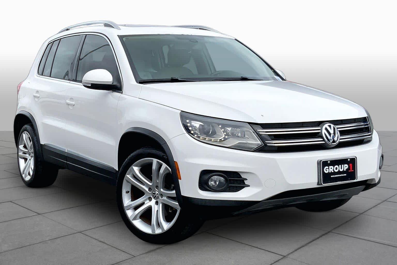 Used 2012 Volkswagen Tiguan SEL FWD image 2