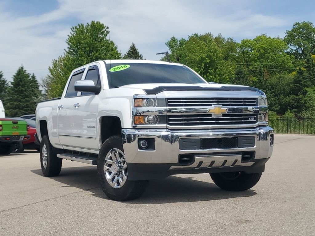 Used 2015 Chevrolet Silverado 2500 LTZ AWD/4WD image 32