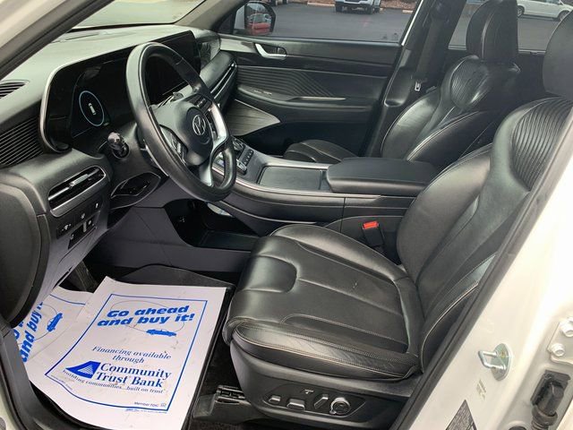 Used 2023 Hyundai Palisade Calligraphy image 13