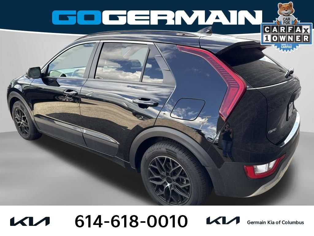 Used 2023 Kia Niro EX FWD image 3