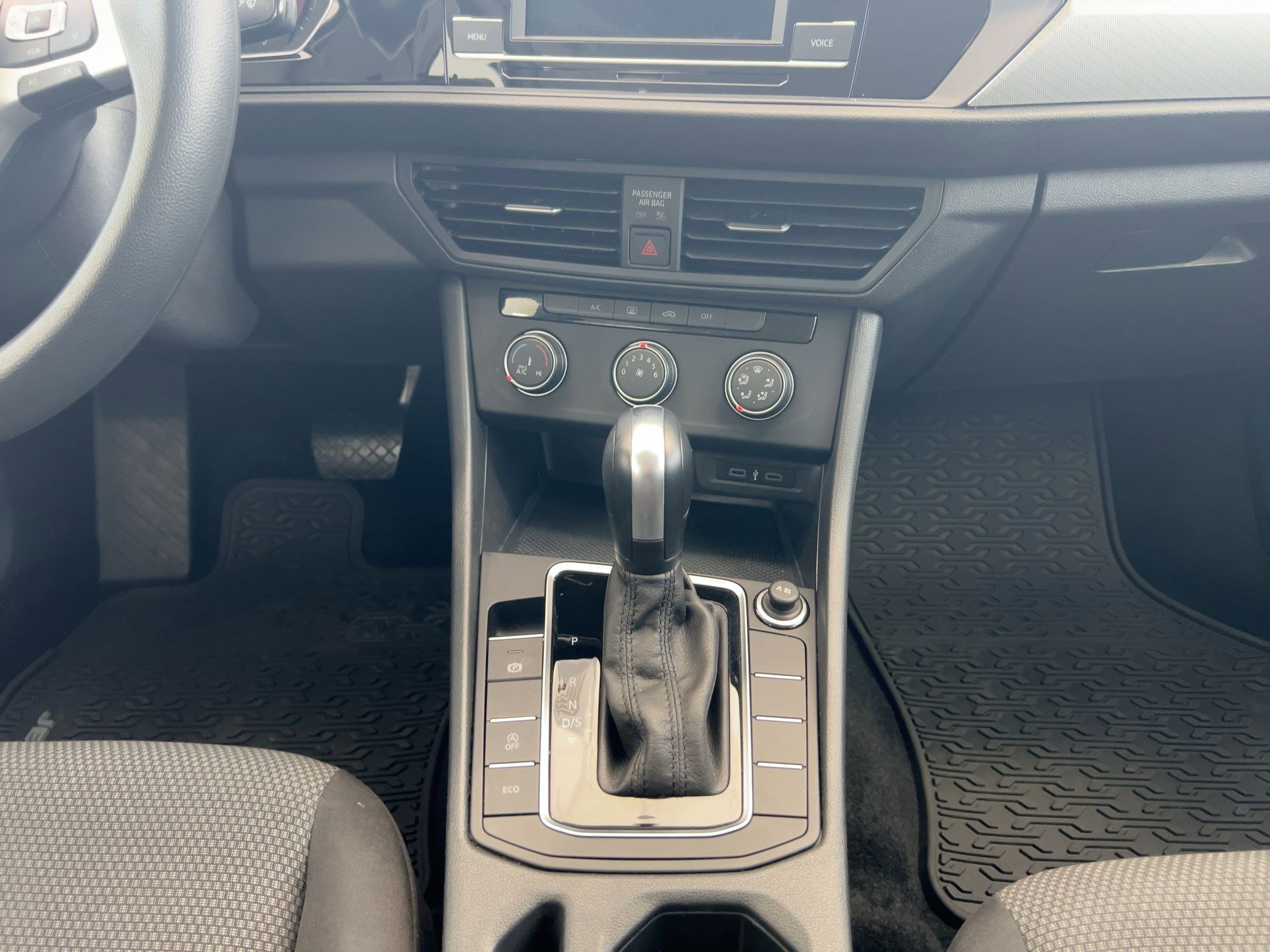 Used 2020 Volkswagen Jetta S w/ Driver Assistance Package image 17