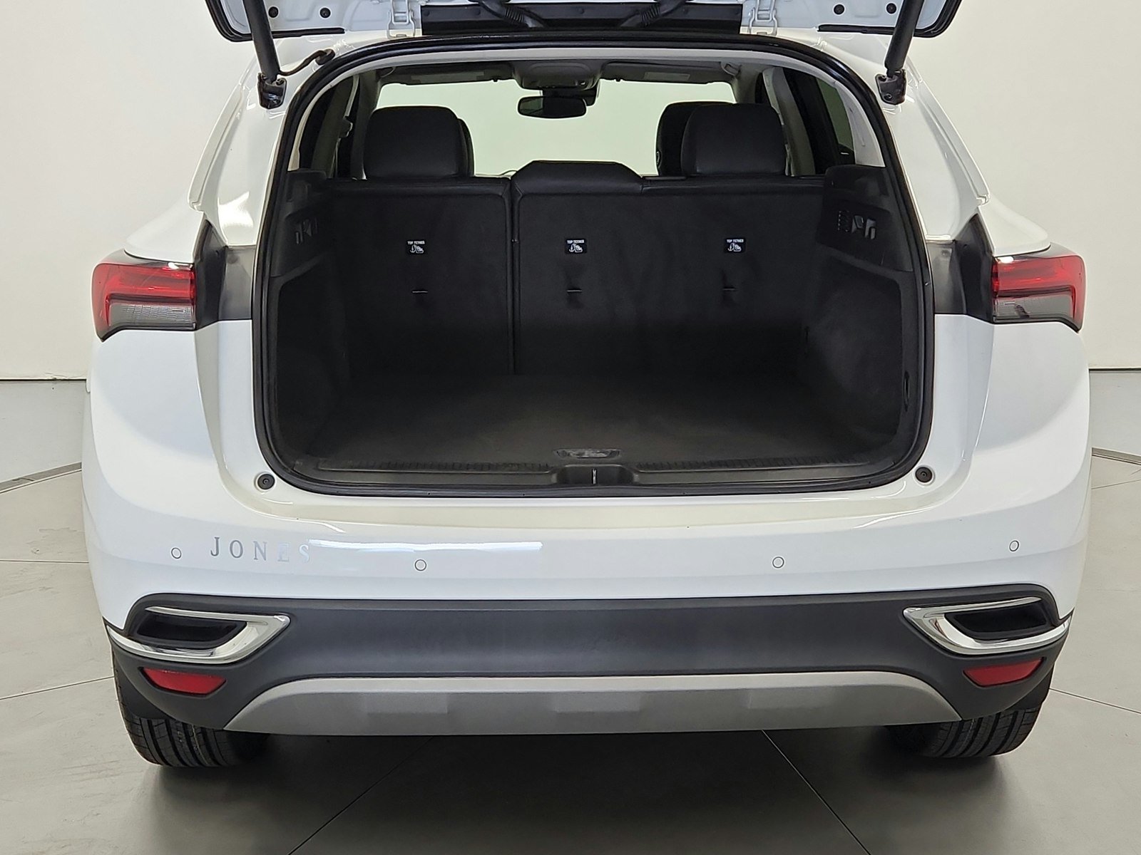 Used 2023 Buick Envision Essence FWD image 26