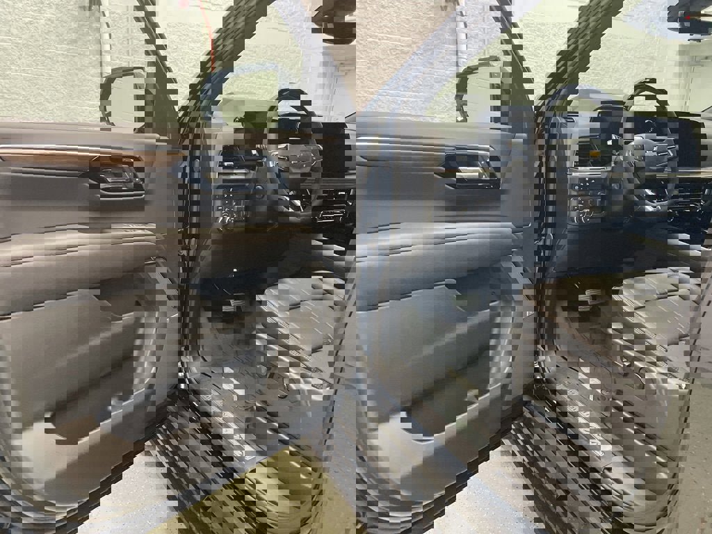 New 2026 Chevrolet Tahoe High Country image 12