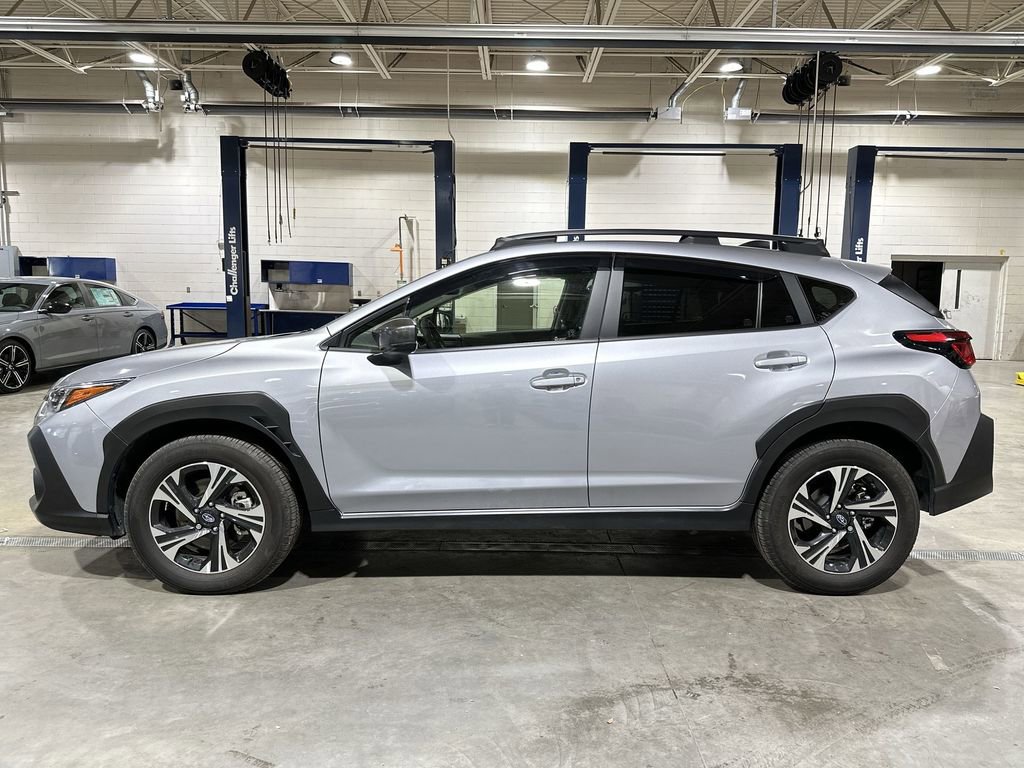 Used 2024 Subaru Crosstrek 2.0i Premium image 5