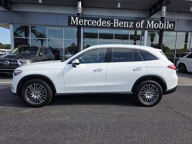 Certified 2025 Mercedes-Benz GLC 300 image 1
