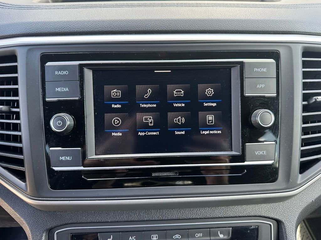 Used 2022 Volkswagen Atlas Cross Sport SE image 27