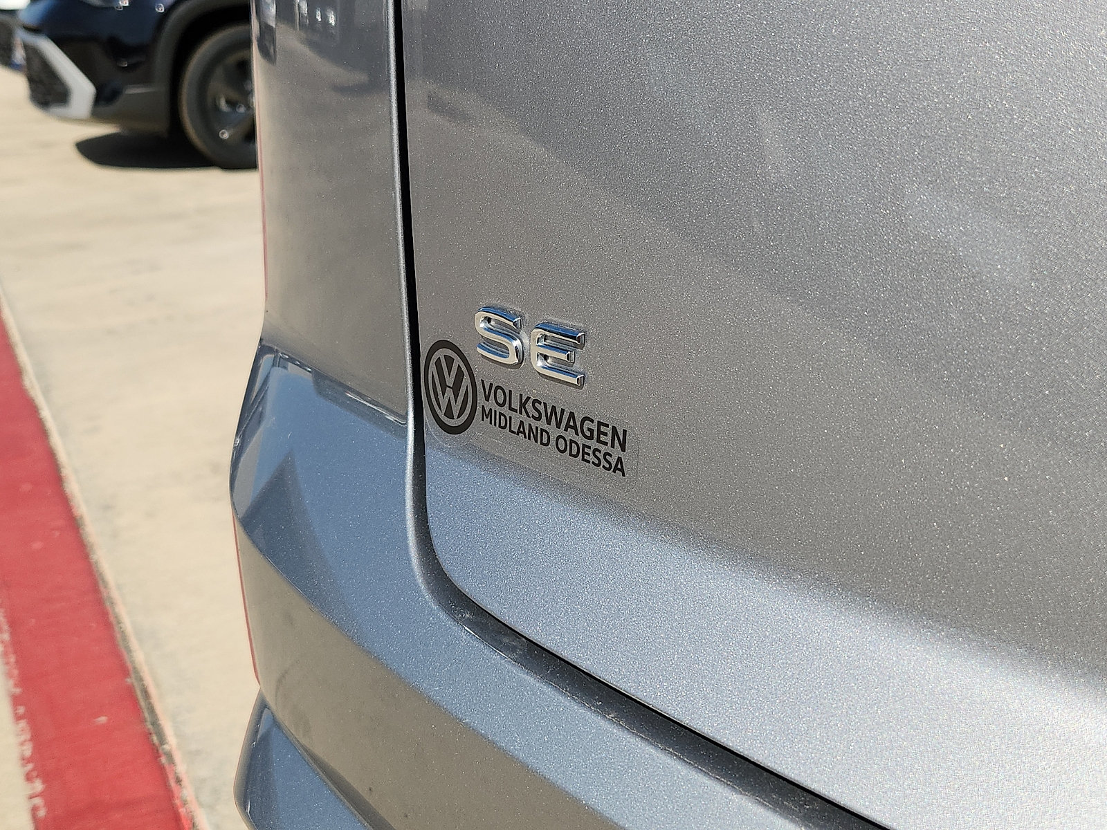 Certified 2025 Volkswagen Atlas Cross Sport SE FWD image 10