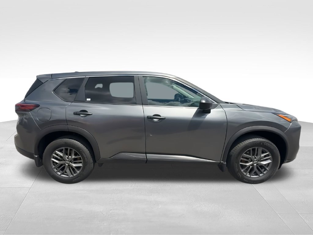 Used 2026 Nissan Rogue S AWD/4WD image 9
