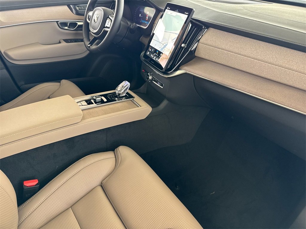 New 2026 Volvo XC90 B6 Ultra image 16