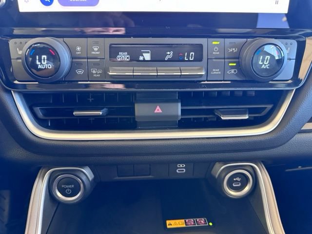 Used 2024 Toyota Grand Highlander AWD Hybrid image 21