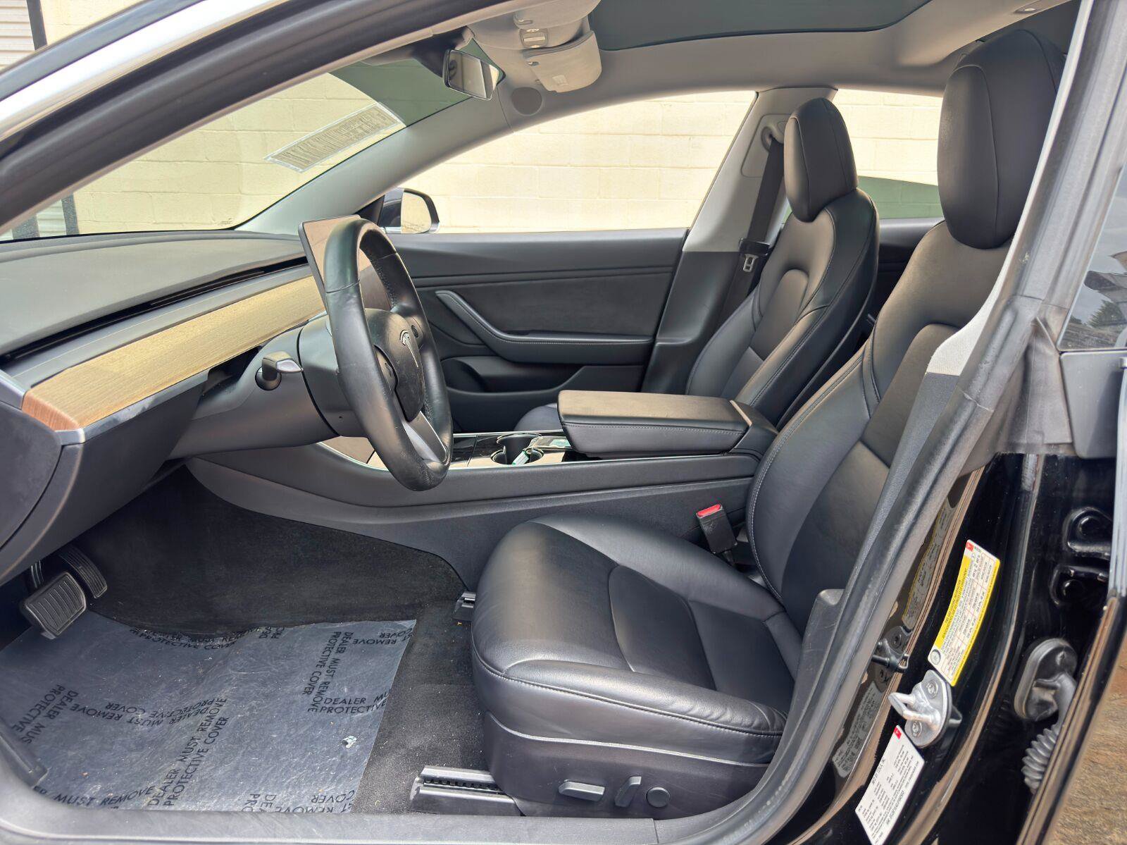 Used 2018 Tesla Model 3 Long Range RWD image 17