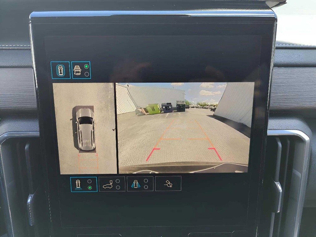 New 2025 GMC Acadia Denali w/ Super Cruise Package image 11