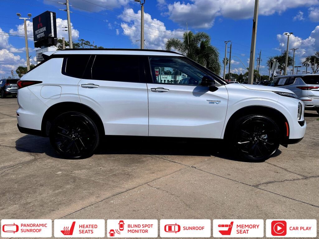New 2025 Mitsubishi Outlander SEL Black Edition image 2