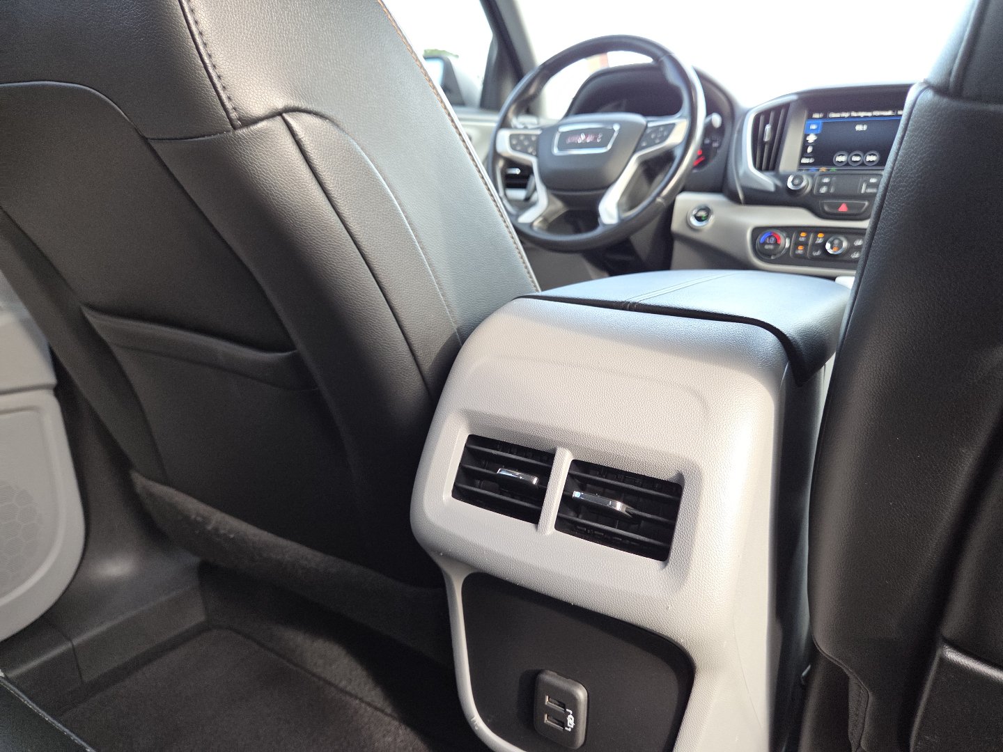 Used 2021 GMC Terrain SLT FWD image 21