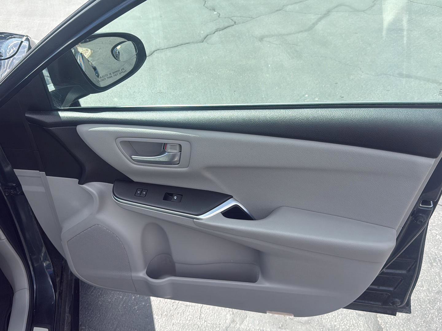 Used 2017 Toyota Camry LE w/ Protection Package (Q2) image 29