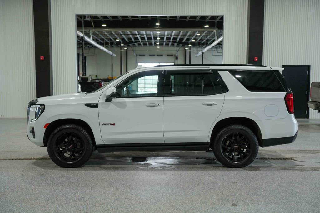 Used 2022 GMC Yukon AT4 image 8