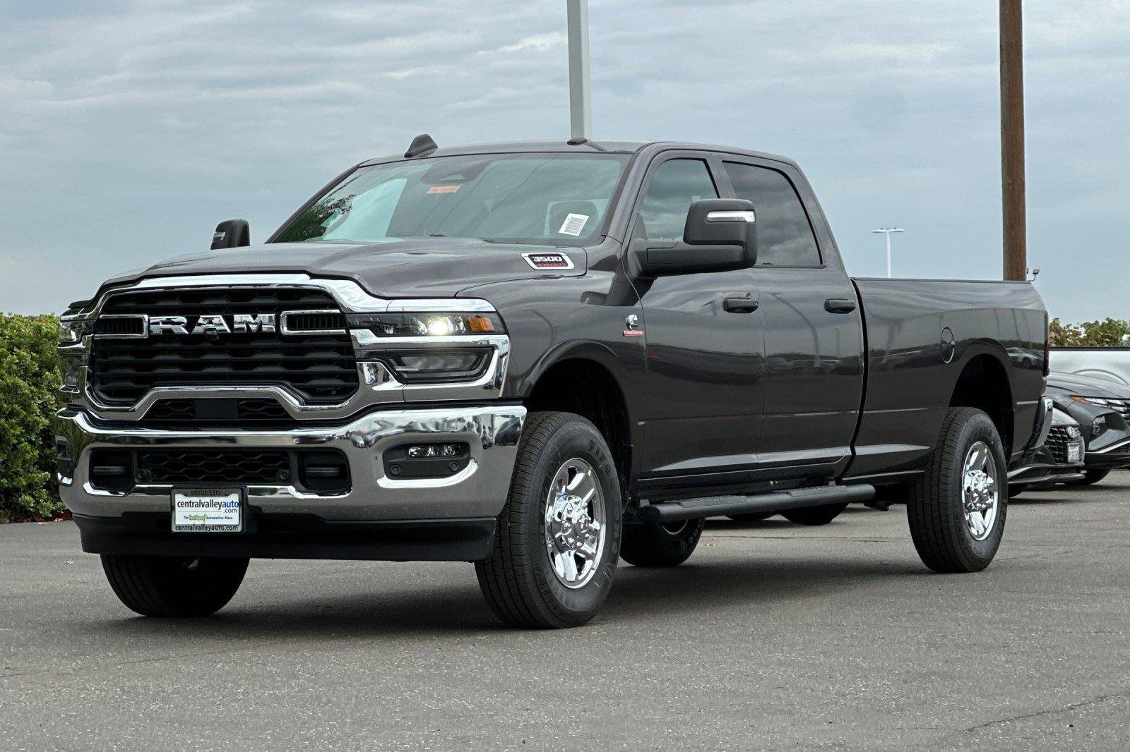 New 2027 RAM 3500 Tradesman AWD/4WD image 7