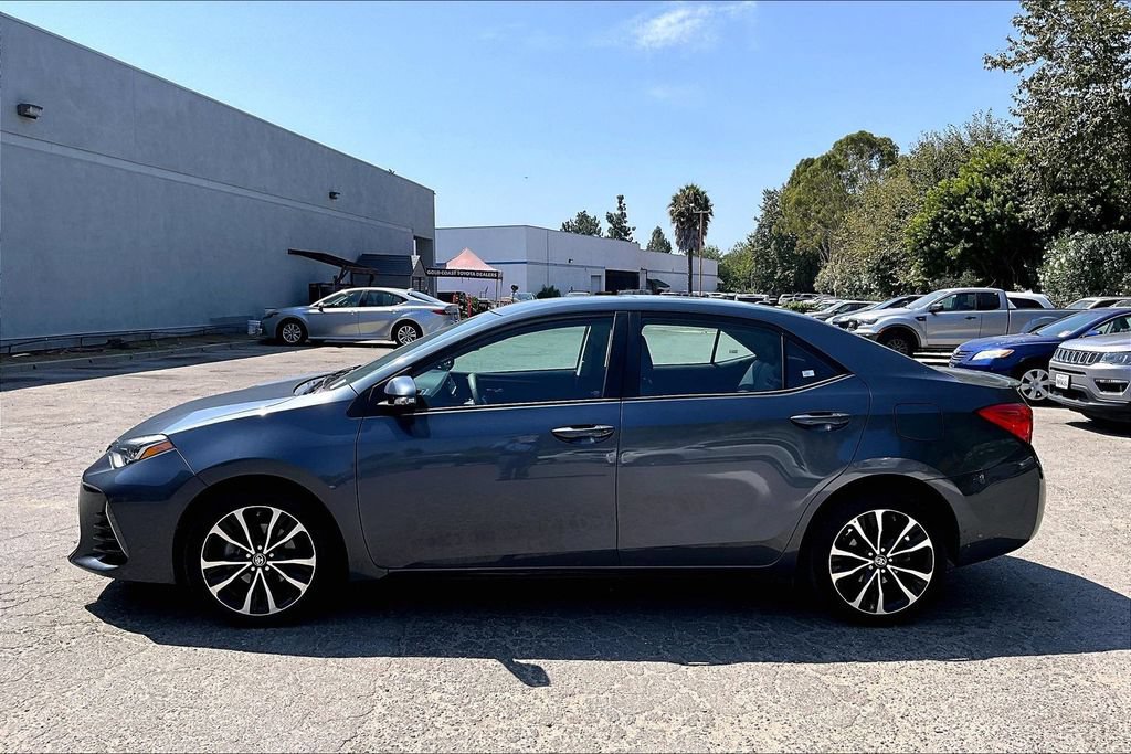 Certified 2017 Toyota Corolla SE w/ SE Premium Package FWD image 7
