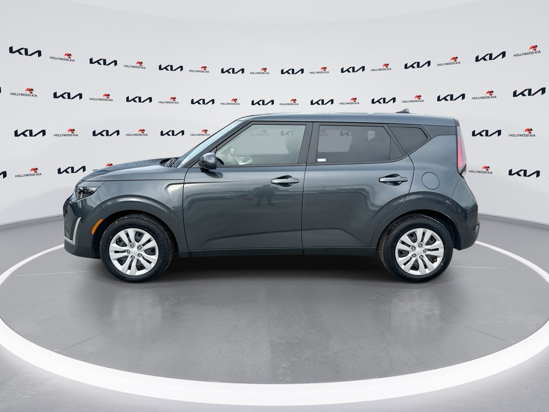 Certified 2023 Kia Soul LX FWD image 5