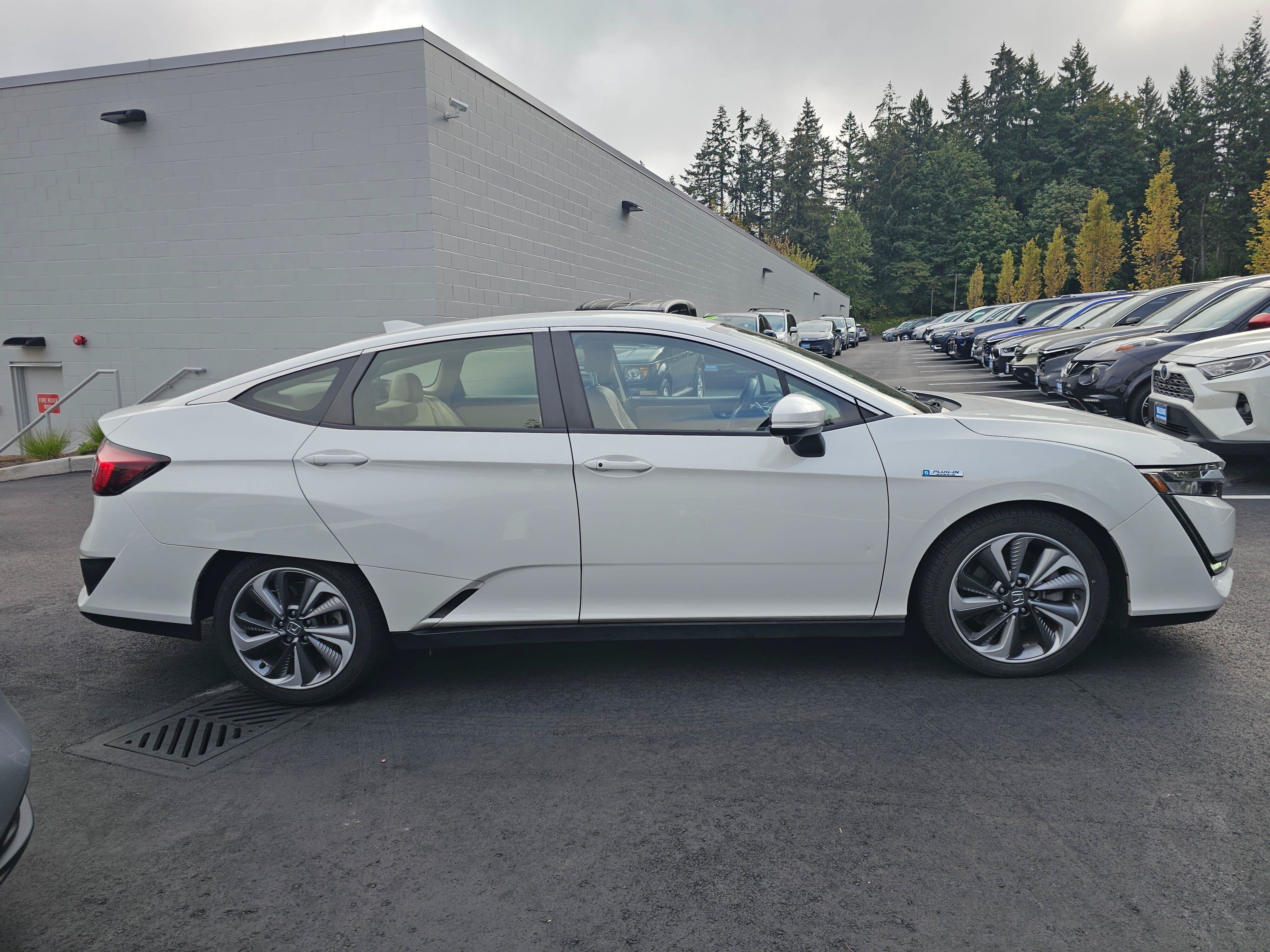 Used 2020 Honda Clarity Touring image 8