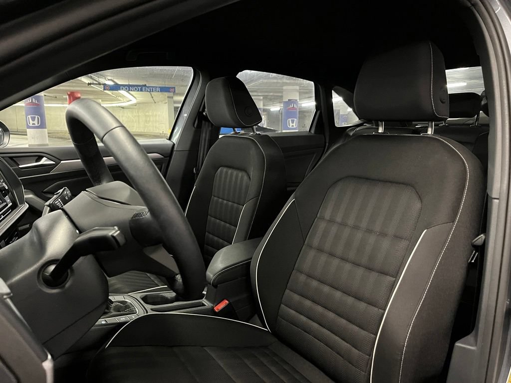 Used 2024 Volkswagen Jetta Sport FWD image 17