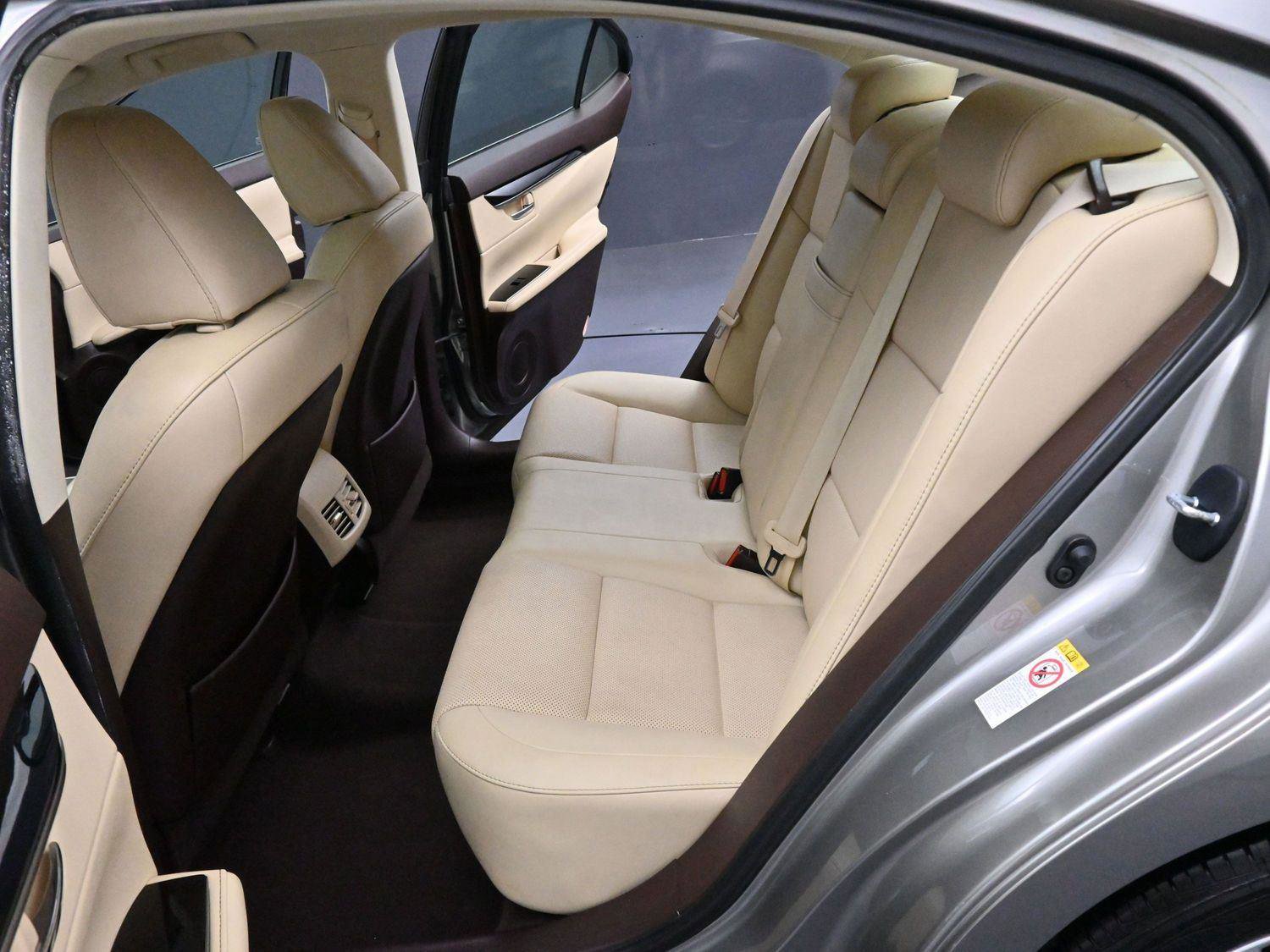 Used 2018 Lexus ES 350 w/ Accessory Package image 29